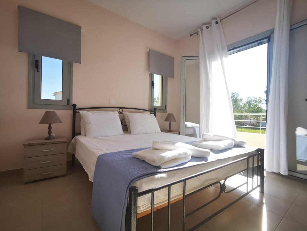XI House Villa Xi Beach Екстериор снимка