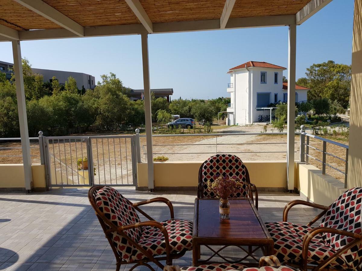 XI House Villa Xi Beach Екстериор снимка